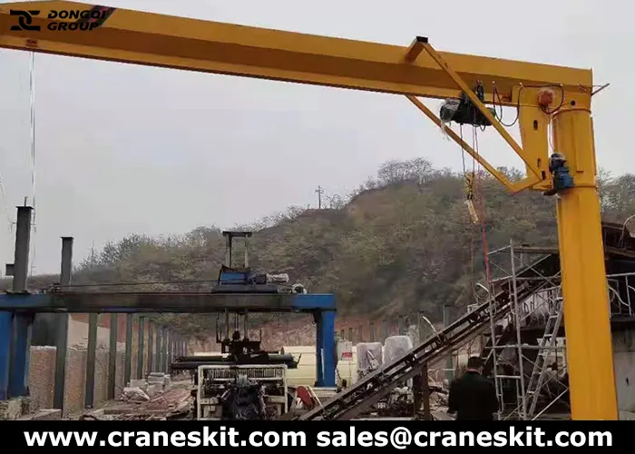 2 ton jib crane for sale to Saudi Arabia for railroad project