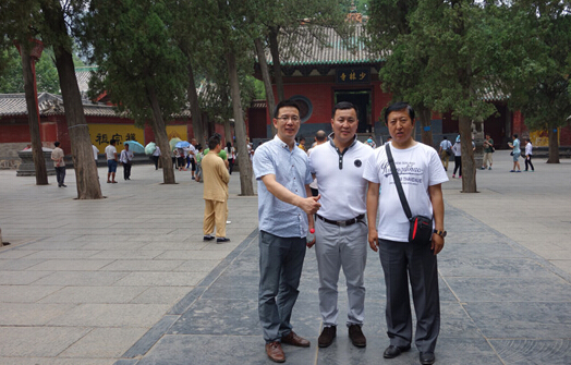 DQCRANES with client at shaolin temple