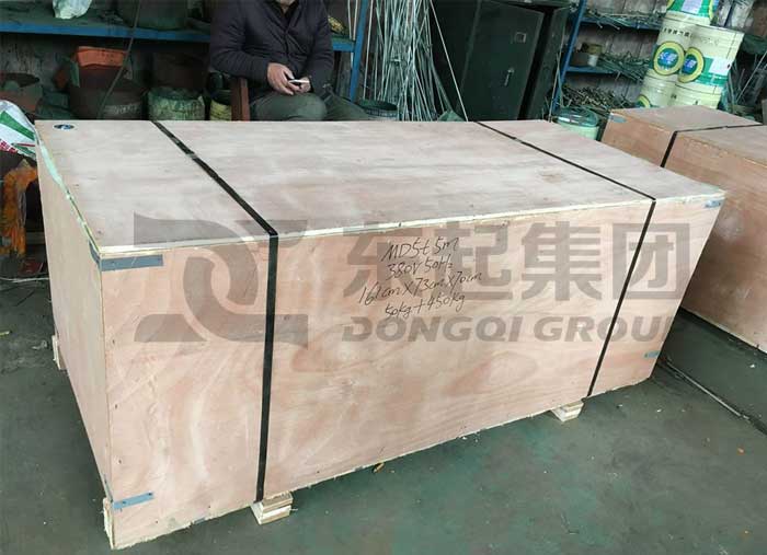 wire-rope-hoist-packaged-with-wooden-box.jpg