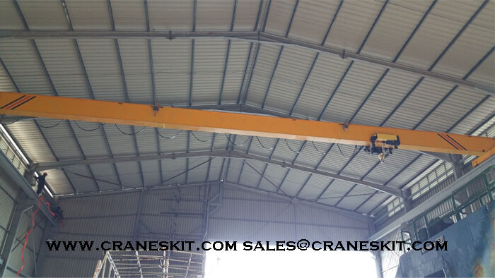 5t-single-girder-overhead-crane-installation-pakistan.jpg