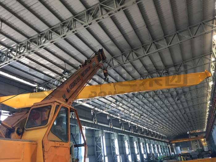 crane-main-girder-installation.jpg
