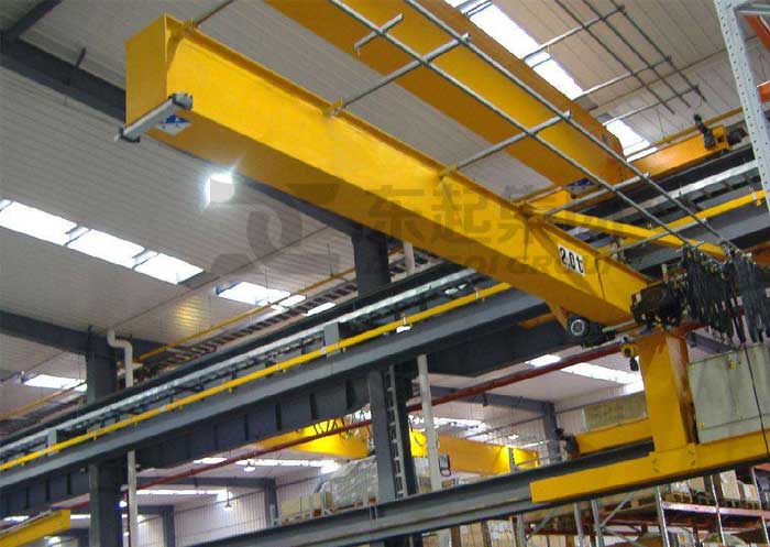 factory-crane-traveling-jib-crane.jpg