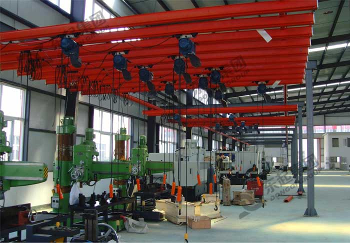 flexible-suspension-crane-in-machine-manufacturing-plant.jpg