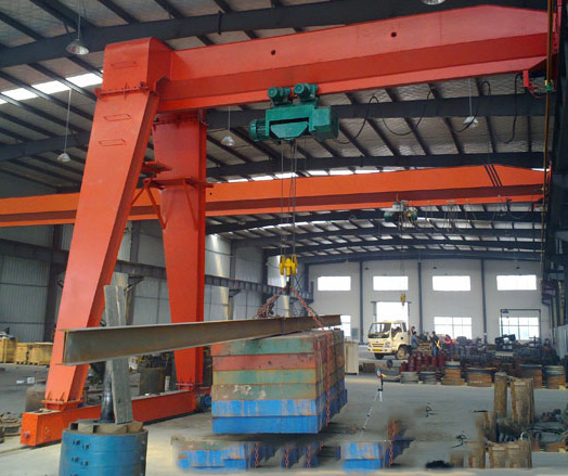 BMH Semi-gantry Crane