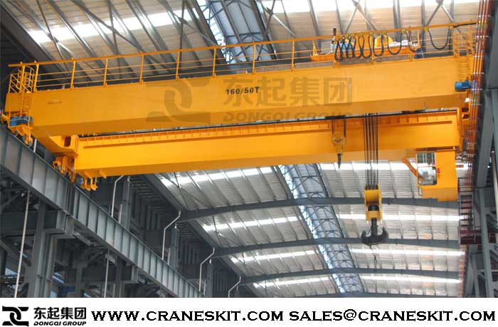 qd-material-handling-overhead-crane-with-hook.jpg