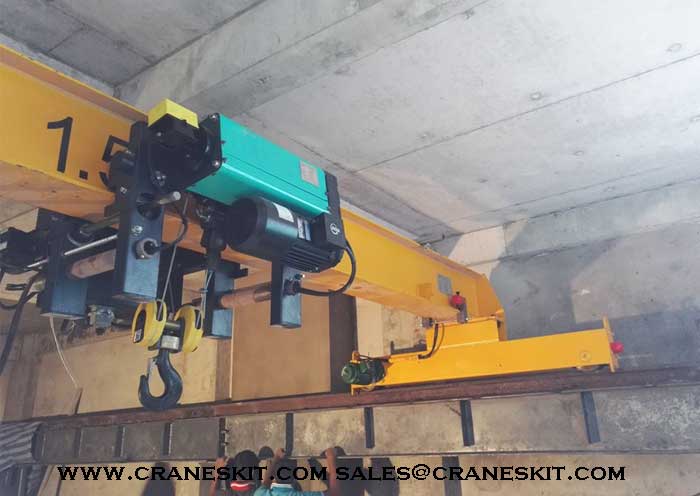 1.5t-single-girder-overhead-crane-installation.jpg