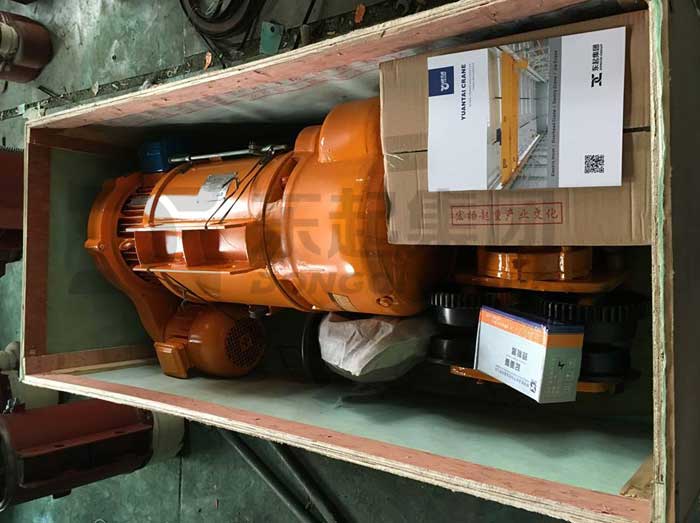 double-speed-electric-wire-rope-hoist-packaging.jpg
