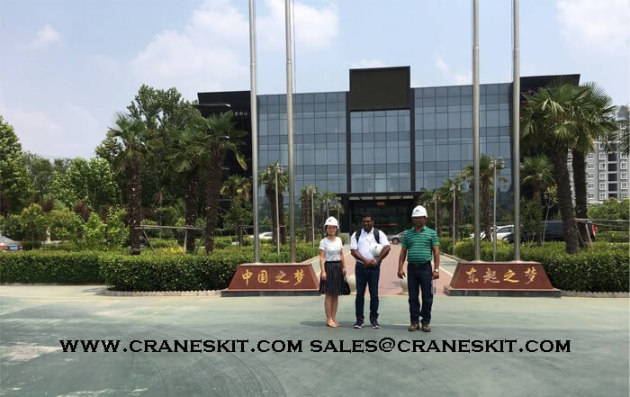 sri-lanka-customers-visit-dongqi-factory.jpg