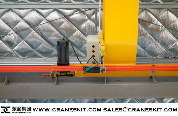 crane-bus-bar-in-workshop.jpg