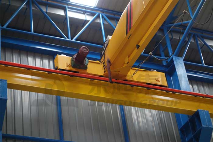 single-girder-overhead-crane-end-carriage.jpg