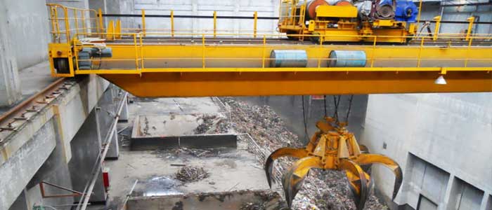 Overhead crane for waste management