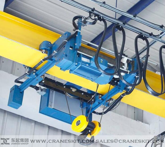 low-headroom-electric-wire-rope-hoist-in-single-beam.jpg