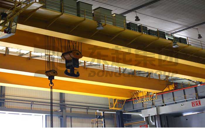 overhead-crane-used-in-plant.jpg