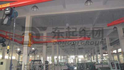 wall-mounted-jib-crane-application.jpg