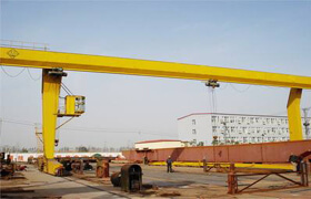 Gantry Cranes - Gantry Crane 5 ton Manufacturer from Ahmedabad