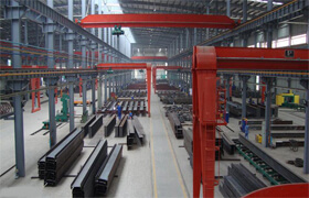 Crane Applied in Serbia Plastic Injection Industry - Dongqi Crane